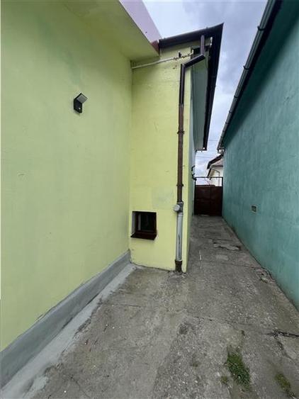 Casa individuala renovata cu 4 camere si teren 209 mp zona Terezian - 23