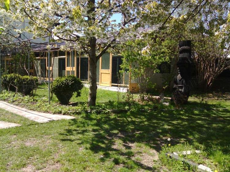 Vand conac+3540mp in Valenii de Munte, - 2