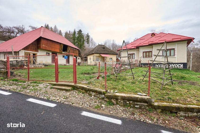 Casa la munte cu teren generos in Com. Nucsoara, loc. Slatina jud. A - 6