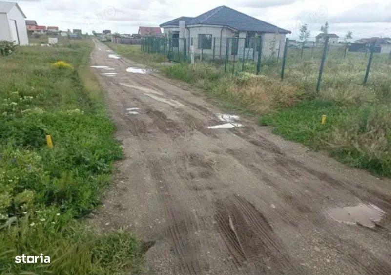 Vand teren intravilan 500 mp Ghercesti, 55 euro mp 55 EUR negociabil - 3