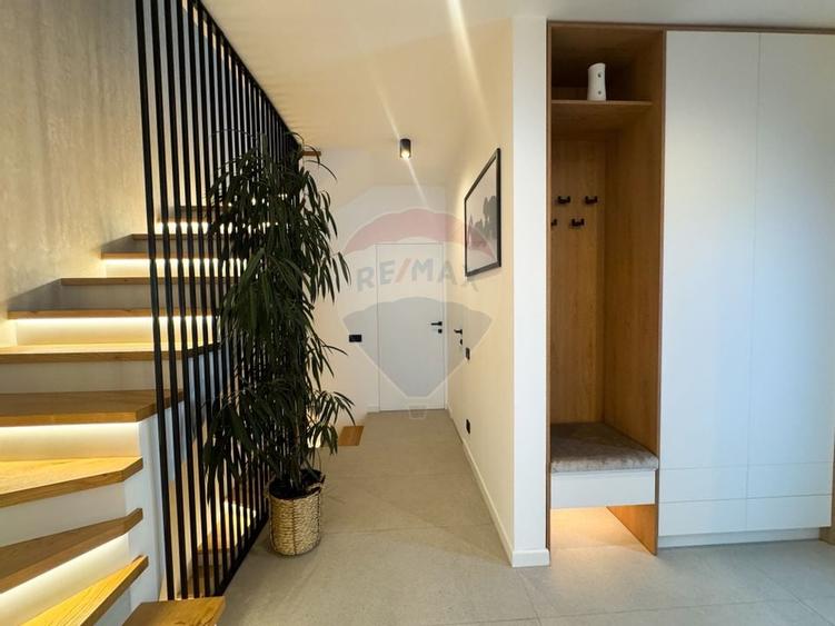 Eleganță, confort, și priveliște panoramică - Casă premium, Voroneț - 10