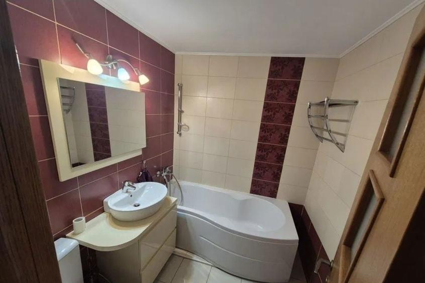 Inchiriez apartament cu 3 camere. - 4