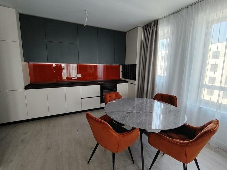 Zona Pădurii Băneasa:Apartament 3 Camere - 14