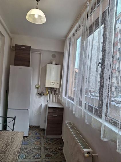 Inchiriez apartament 2 camere Ilie Petre 86,Bloc 1,Parter înalt - 4