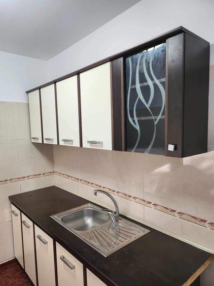 Inchiriez apartament doua camere, confort unu. Sectorul doi Bucuresti colentino - 8