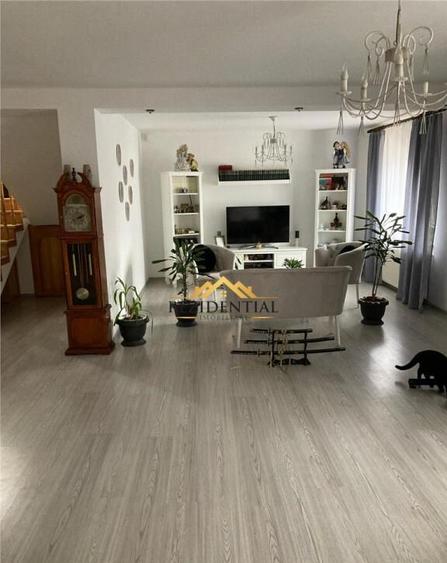 CASA CU ETAJ - MANASTIREA DOAMNEI - 3