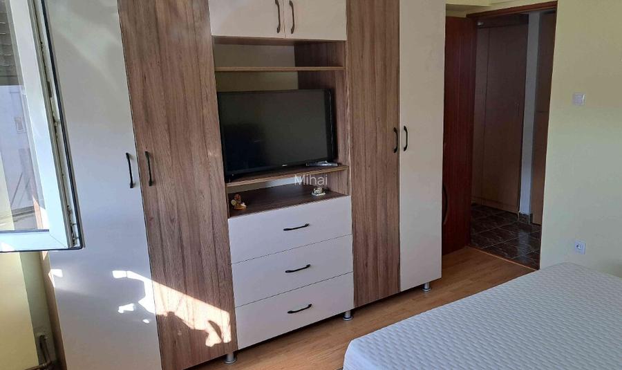 Inchiriez apartament cu 2 camere, decomandat, Unirii Sud, 62mp