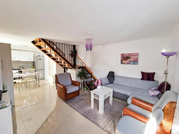 Casă cu 2 camere cu Teren 130 Mp în Cantemir