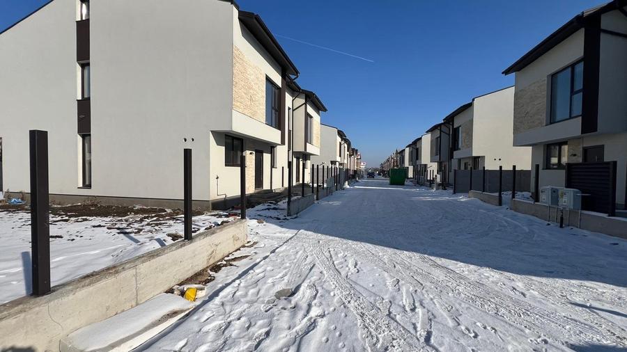 Complex rezidențial de vile individuale și duplexuri | Circuit închis | 220 mp - 1