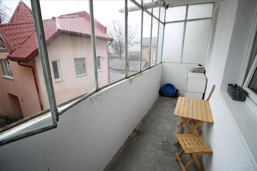 Zona Miron Costin - apartament 3 camere - etajul 2 - 11