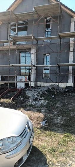 Casa de vanzare ,136 mp , semifinisata, teren 700 mp ,in Chinteni - 3