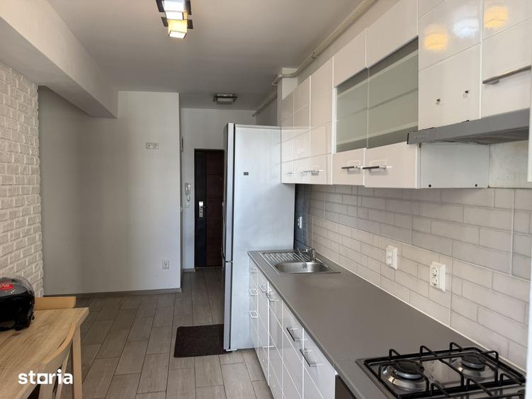Apartament cu 2 camere decomandat în Central
