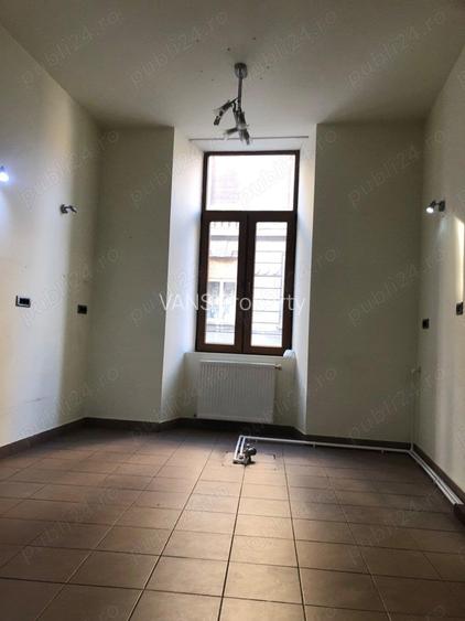 De vanzare spa?iu comercial - Arad, zona ultracentrala