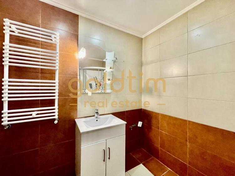 SPATII GENEROASE/ TERASA 33 mp/ SPATII DEPOZiTARE - 21