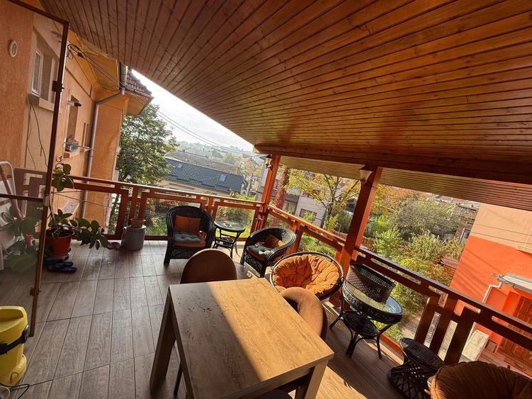 Apartament 4 camere,decomandat,etaj 1,zona Inspectoratul Scolar - 13