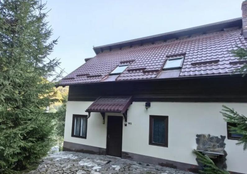 Vila/ pensiune - 11 camere - Moieciu de jos - 7