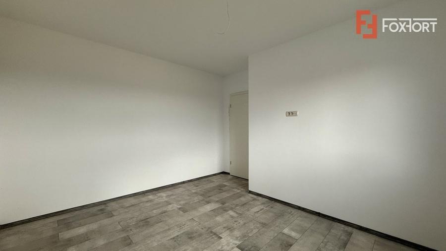 Duplex cu 3 camere si teren de 250 mp, zona Giarmata - 9