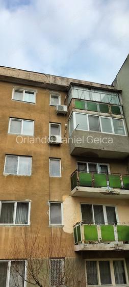Vand apartament 3 camere Vand apartament 3 camere