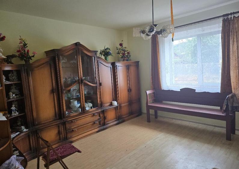 Casa loc SUMUGIU , sc 200 mp , parte veche si noua, ter 2670, sosea - 17