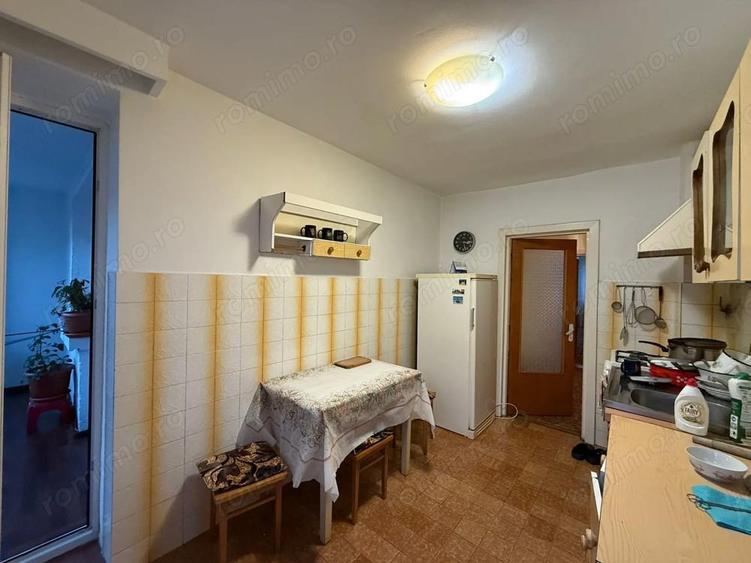 Apartament 3 camere de inchiriat,decomandat, etaj 1, 90 mp - 5