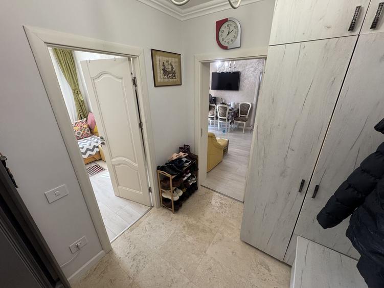 Apartament 2 camere renovat zona Tomis Mall - 12