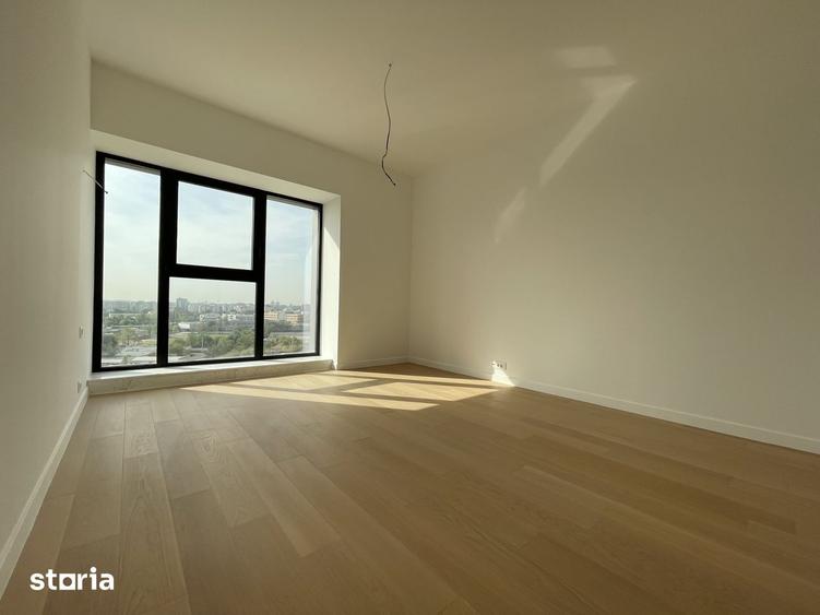 Apartament cu 3 camere semidecomandat în Tei