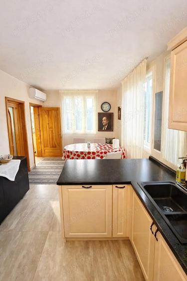 Casa spa?ioasa de vanzare in Foc?ani Zona Bucegi - 8