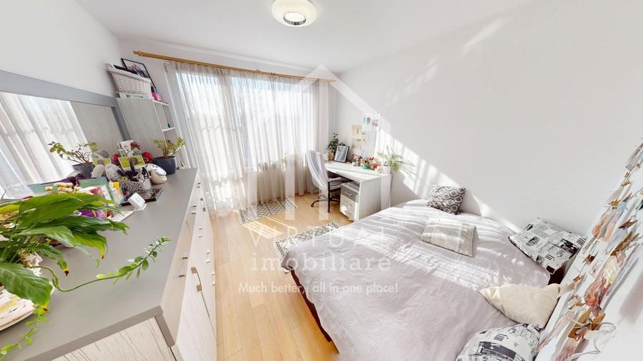 Casa de tip cvadruplex, 4 camere, 79mp utili, curte 70mp, 2 parcari - 10