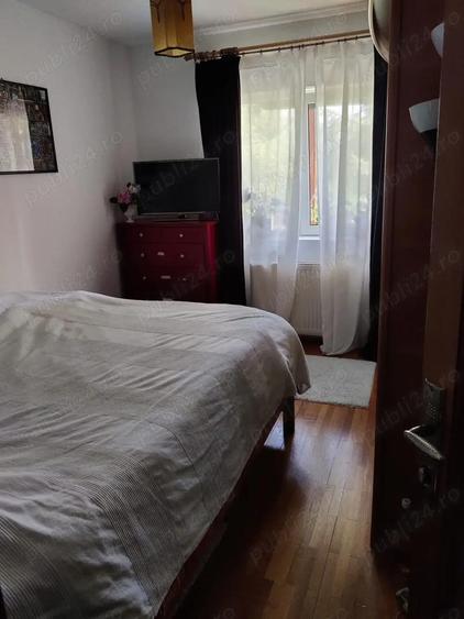 Vand apartament cu 4 camere in Grui - 2