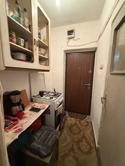 Garsoniera practica, 16 mp utili, etaj 2 - Buziasului - 2