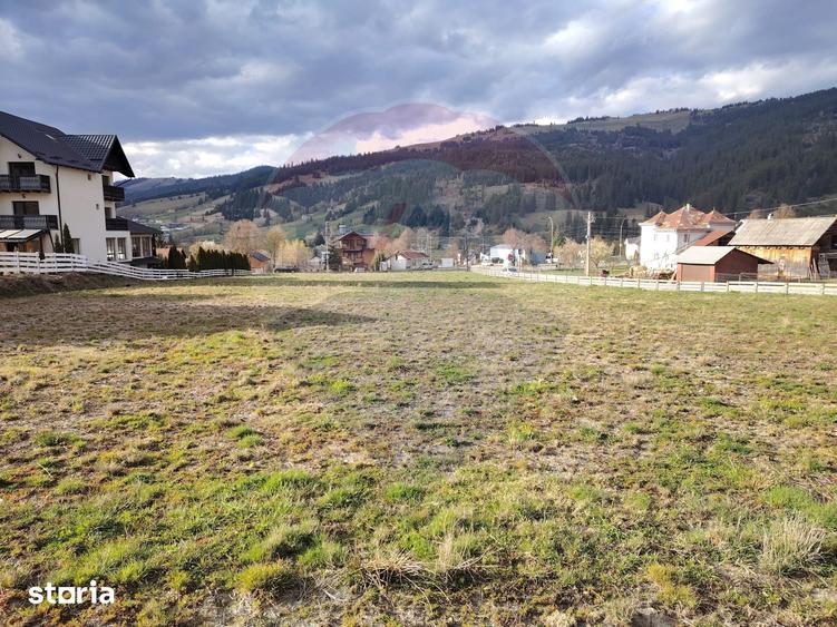 Teren de 1660 mp, în Central