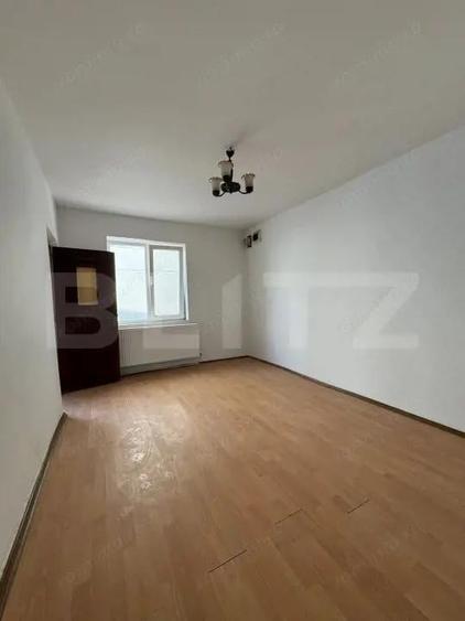 Casa cu Poten?ial de Transformare 13 Septembrie - 5