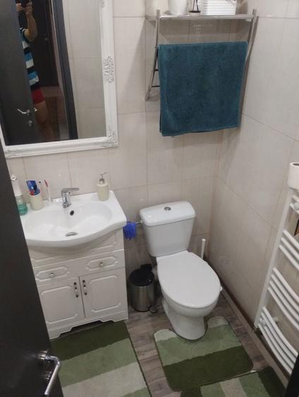 Apartament decomandat de patru camere ,etajul trei - 4