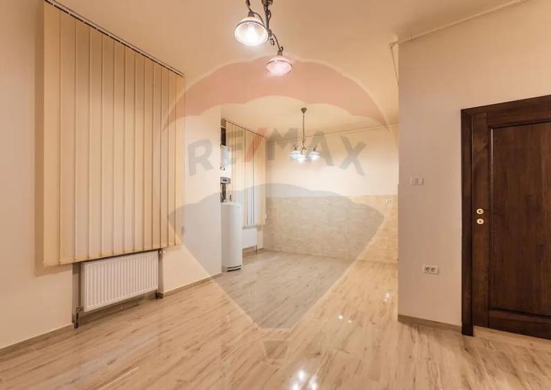 Spa?iu de birou de inchiriat in zona centrala - 5