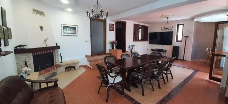 Casa de vacanta sau pensiune situata langa Cabana Trei Brazi Predeal - 5