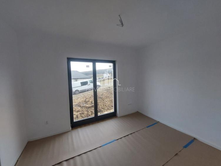 Casa De Vanzare, Single , 700 Mp Teren, Livezeni - 6