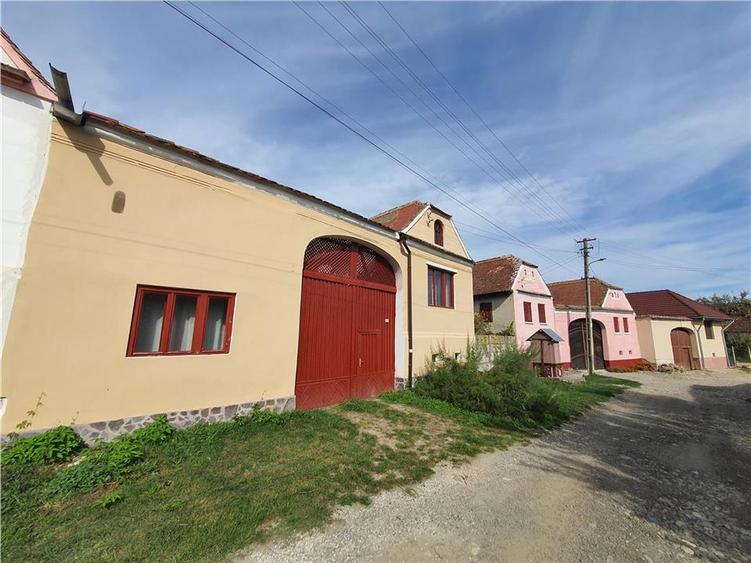 Casă Tradițională Săsească ?n loc.Aciliu cu 2974mp tere - 2