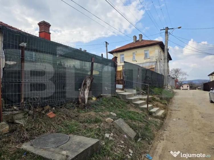 Casa solida din caramida in Moreni Ideala pentru - 12