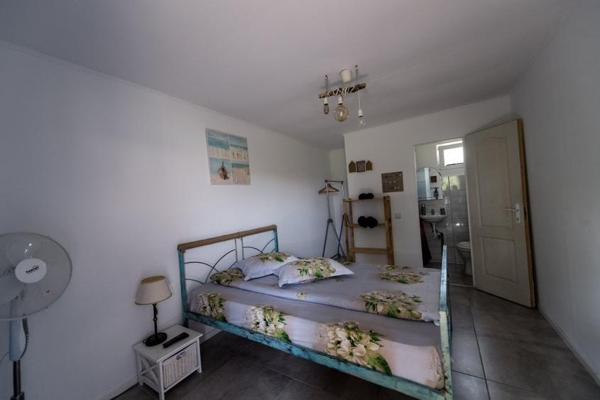 Exclusiv! Pensiune 6 camere - Vama Veche - Centru - 239.000 euro  (Cod E8) - 18