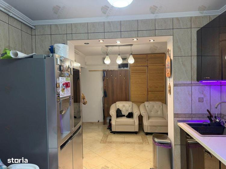 Apartament de vanzare 4 camere modern - Aparatorii Patriei - 9