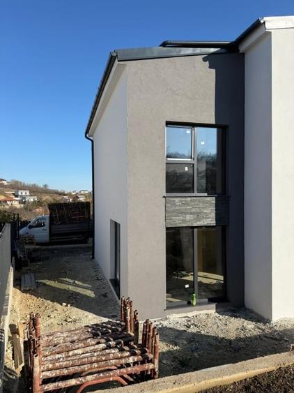 Casă cuplată modernă în Dezmir – zonă liniștită, aproape de toate facilitățile! - 7