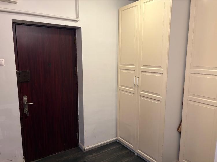 3 camere de vânzare str. Opanez sect. - 3
