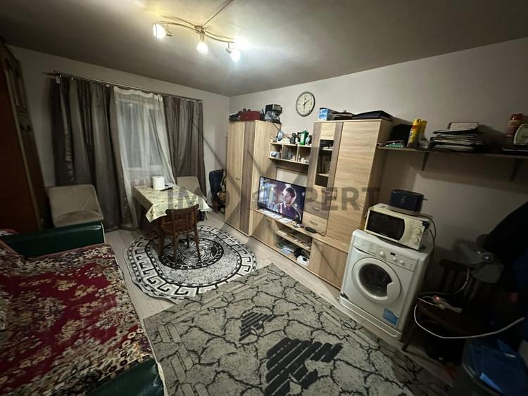 Chirie Garsoniera 22mp, baie, bucatarie zona Dambu Rotund - 1