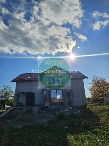 Casa P+M, de vanzare , zona Cotu-Vames-Roman Casa P+M, de vanzare , zona Cotu-Vames-Roman