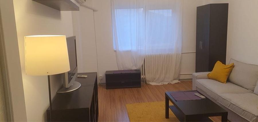 Garsonieră decomandată în Tineretului