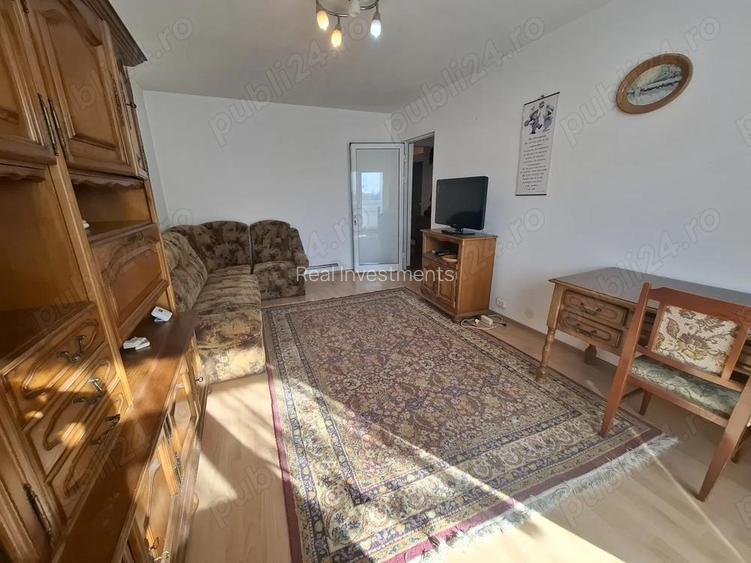 Vand apartament 3 camere zona Vlaicu-Uta