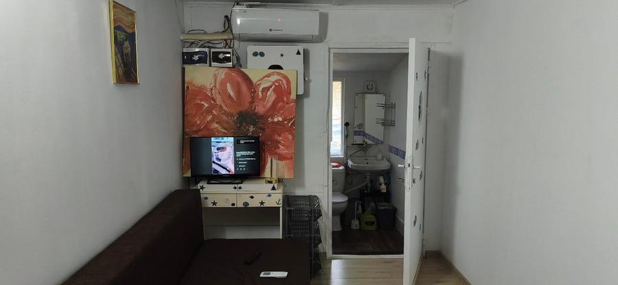 Casă individuală cu 2 camere cu Canalizare în Central
