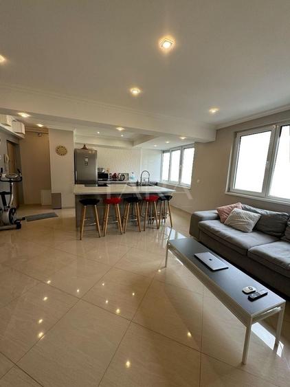 Apartament cu 2 camere semidecomandat în Ultracentral