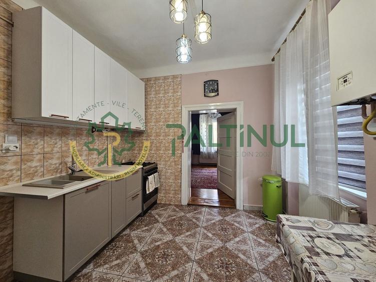 Apartament cu 2 camere decomandat, mobilat în Ultracentral