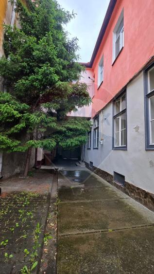 Casă cu 4 camere cu Teren 150 Mp în Ultracentral